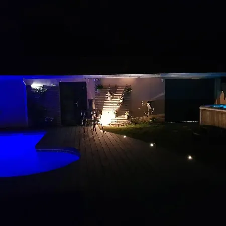 Jolie Dependance Szálloda 3*